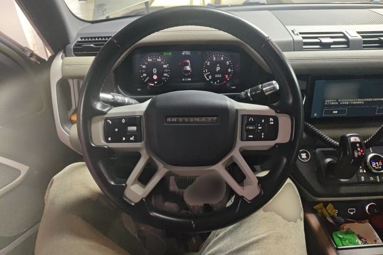 Used Land Rover Defender 2021 110 P400 X-DYNAMIC HSE Steering Wheel
