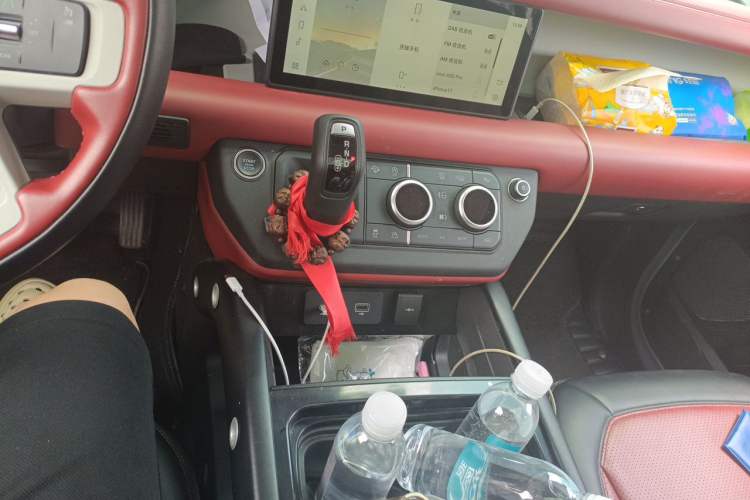 Used Land Rover Defender  Audio And AC Panel