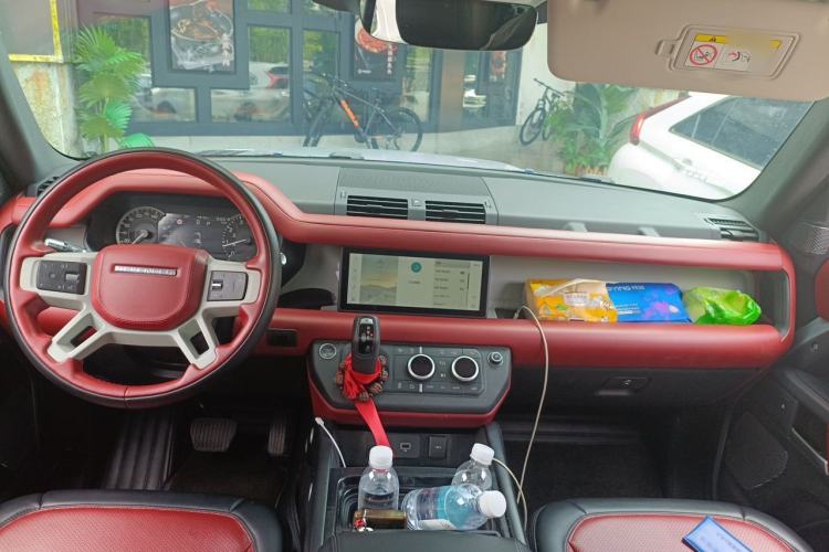 Used Land Rover Defender  Center Console