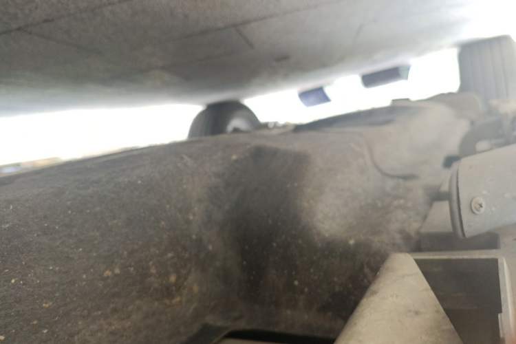 Used Land Rover Defender  Chassis Front Right