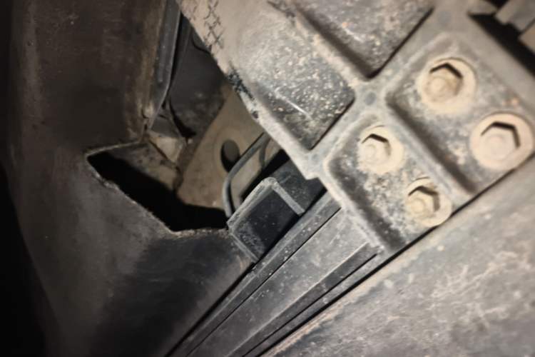Used Land Rover Defender 2021 110 P400 X Chassis Rear Right