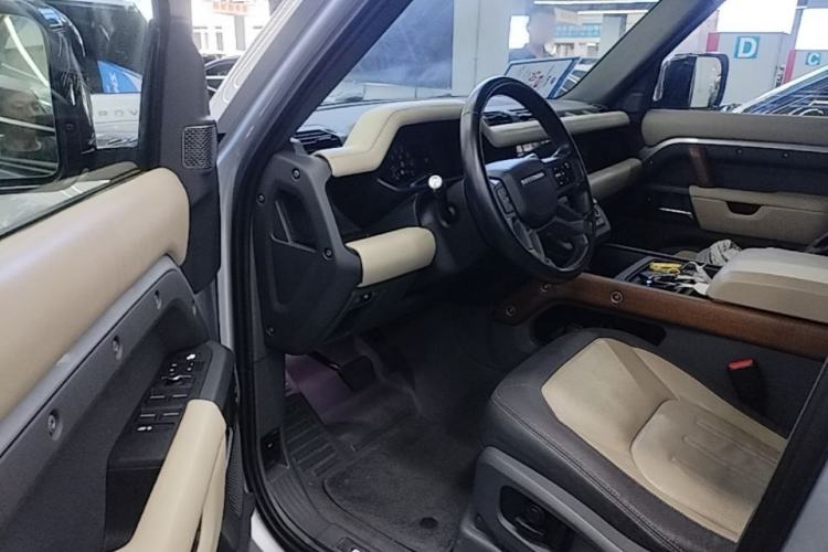 Used Land Rover Defender 2021 110 P400 X-DYNAMIC HSE Driver Seat