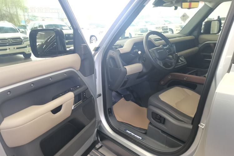 Used Land Rover Defender 2021 110 P400 X-DYNAMIC HSE Driver Seat