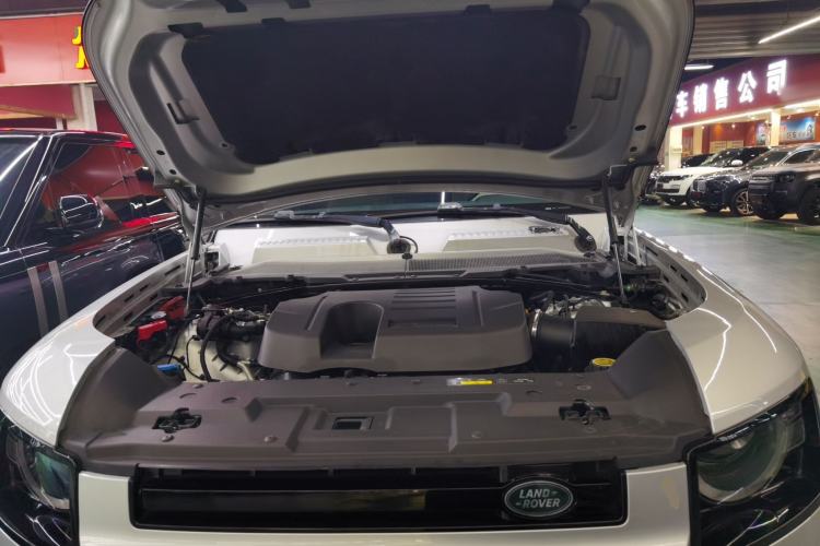 Used Land Rover Defender 2021 110 P400 SE Engine Bay