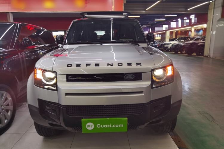 Used Land Rover Defender 2021 110 P400 SE Front