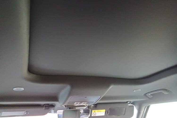 Used Land Rover Defender 2021 110 P400 X Headliner