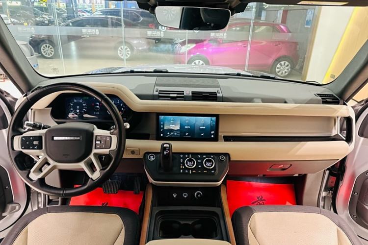Used Land Rover Defender 2021 90 P400 X-DYNAMIC S Interior 1