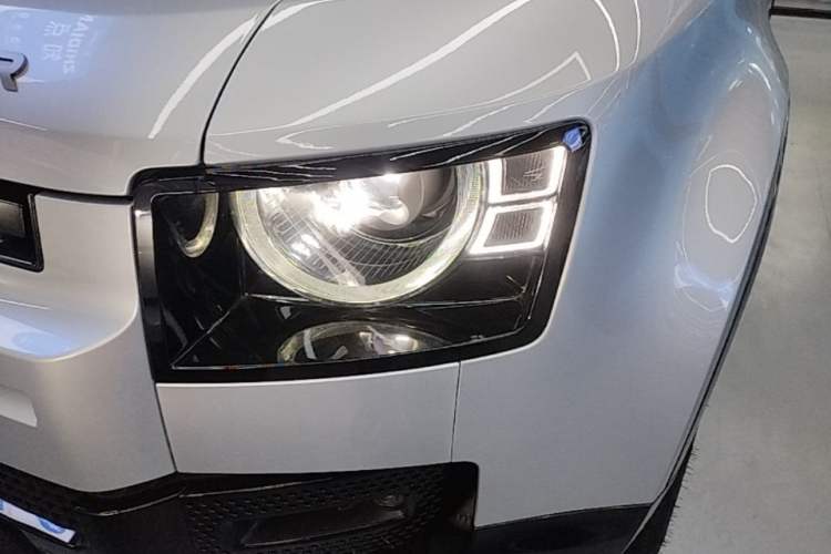Used Land Rover Defender 2021 110 P400 X-DYNAMIC HSE Left Front Headlight