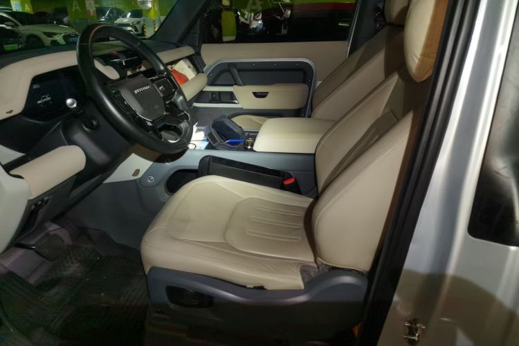 Used Land Rover Defender 2021 90 P400 Classic Reproduction Edition Left Front Seat