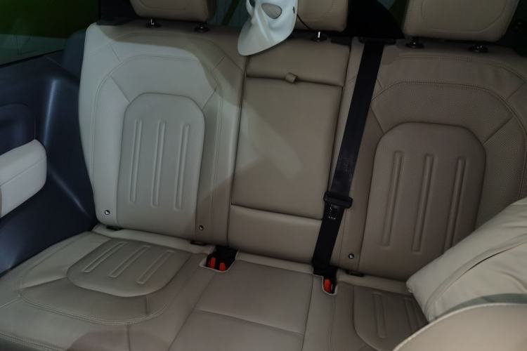 Used Land Rover Defender 2021 90 P400 Classic Reproduction Edition Left Rear Seat