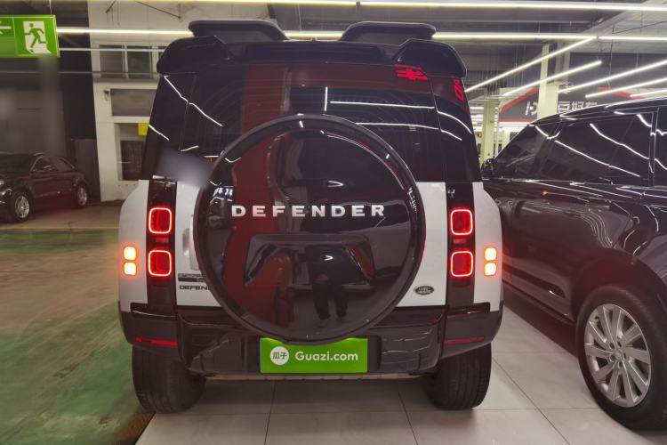 Used Land Rover Defender 2021 110 P400 SE Rear