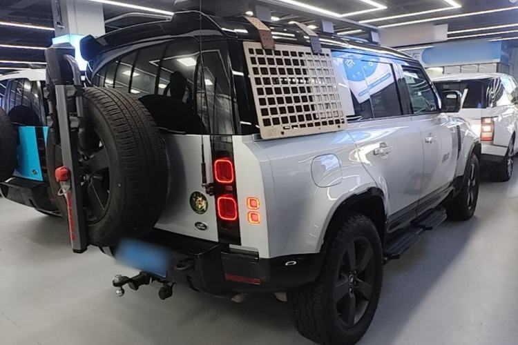 Used Land Rover Defender 2021 110 P400 X-DYNAMIC HSE Rear Right 45 Deg