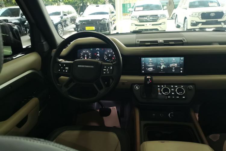 Used Land Rover Defender 2021 110 P400 X-DYNAMIC HSE Steering Wheel