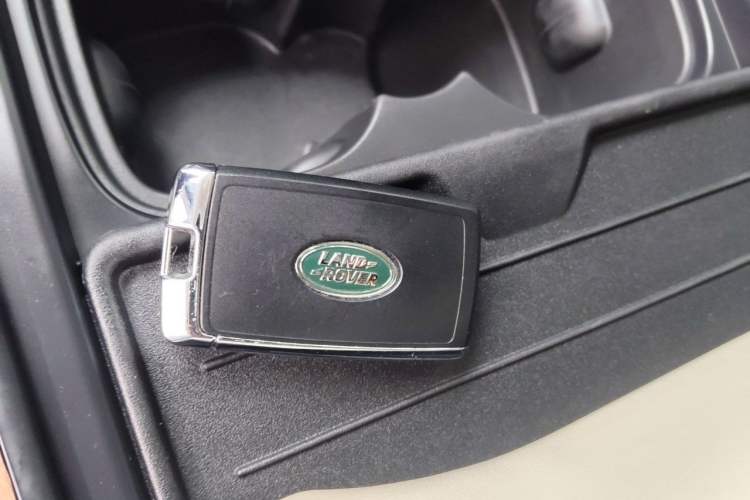 Used Land Rover Defender 2021 110 P400 Dark Special Edition Vehicle Key