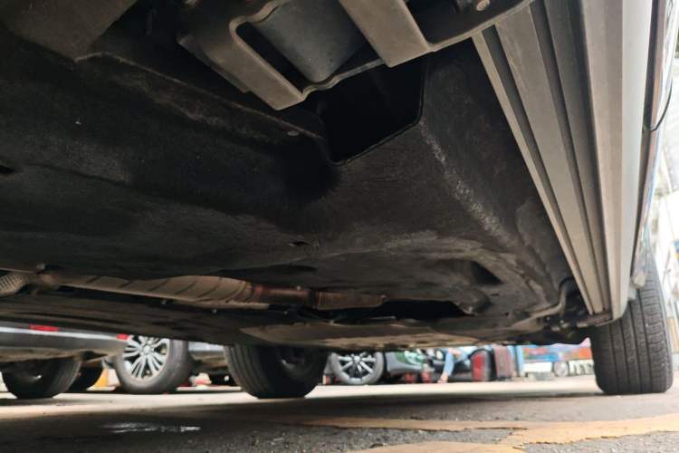 Used Land Rover Defender 2021 110 P400 X-DYNAMIC HSE Chassis Rear Right