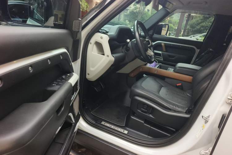 Used Land Rover Defender 2021 110 P400 X-DYNAMIC HSE Driver Seat
