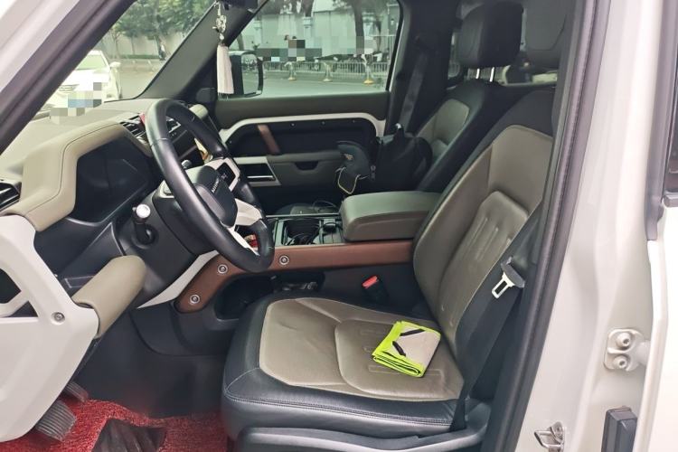 Used Land Rover Defender 2021 110 P400 X-DYNAMIC HSE Left Front Seat