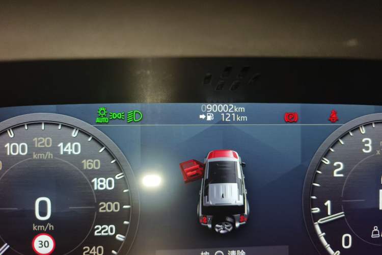 Used Land Rover Defender 2021 110 P400 X-DYNAMIC HSE Odometer Close Up