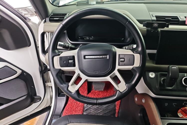 Used Land Rover Defender 2021 110 P400 X-DYNAMIC HSE Steering Wheel