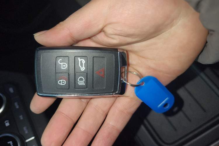 Used Land Rover Defender 2021 110 P400 X-DYNAMIC HSE Vehicle Key