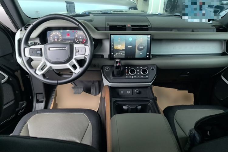 Used Land Rover Defender 2022 110 P400 X-DYNAMIC HSE Center Console