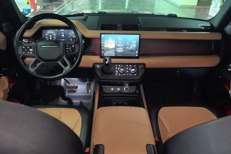 Used Land Rover Defender 2022 110 P400 X Center Console