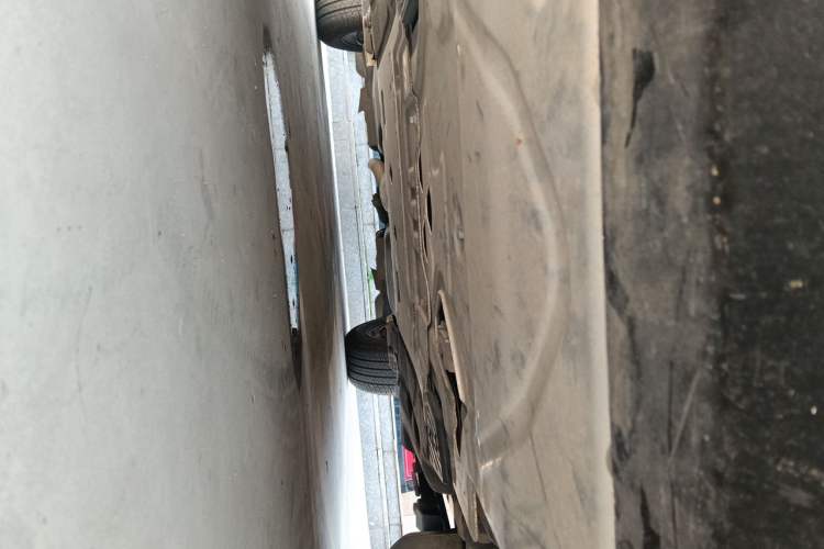 Used Land Rover Defender  Chassis Front