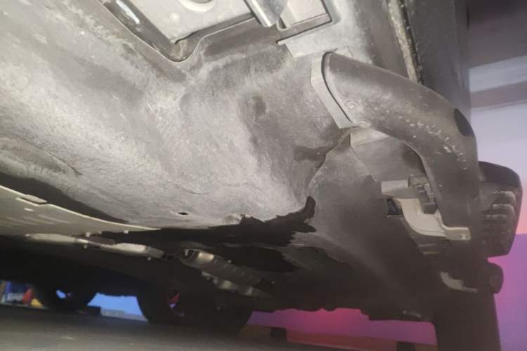 Used Land Rover Defender 2022 110 P400 X-DYNAMIC HSE Chassis Front Left