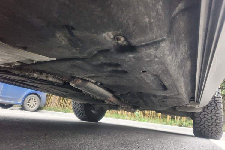 Used Land Rover Defender 2022 110 P400 X-DYNAMIC HSE Chassis Front Left