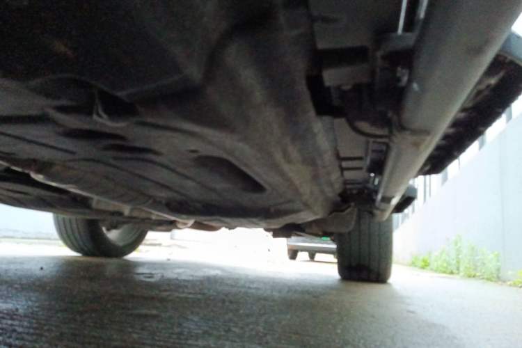 Used Land Rover Defender  Chassis Front Left