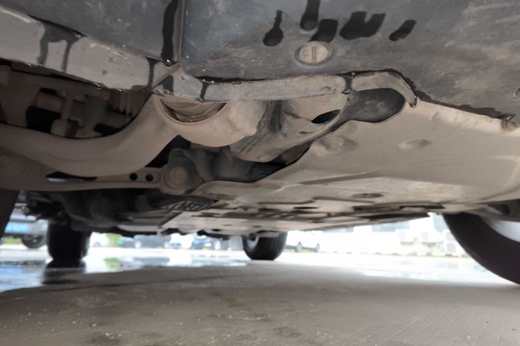 Used Land Rover Defender 2022 90 2.0T P300 Tiger-Power Ambition Edition Chassis Front Right
