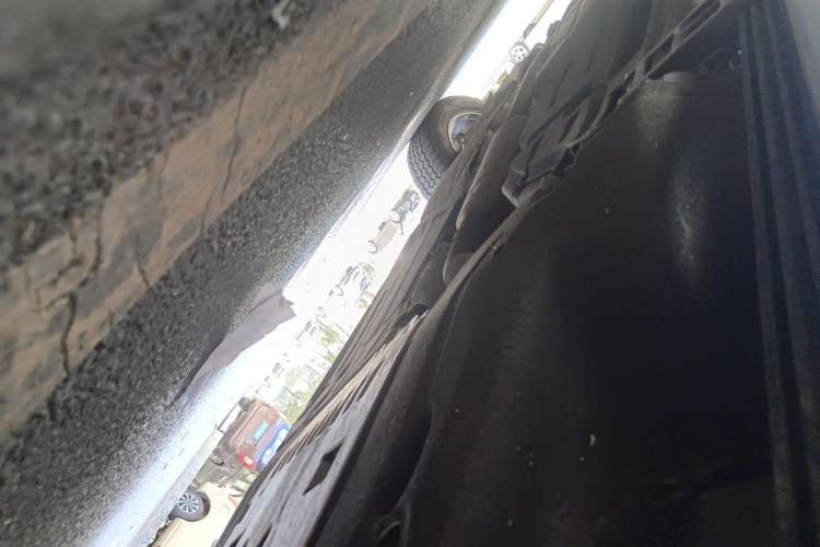 Used Land Rover Defender 2022 110 P400 X Chassis Front Right