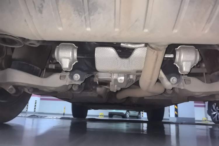 Used Land Rover Defender 2022 110 P400 X-DYNAMIC HSE Chassis Rear