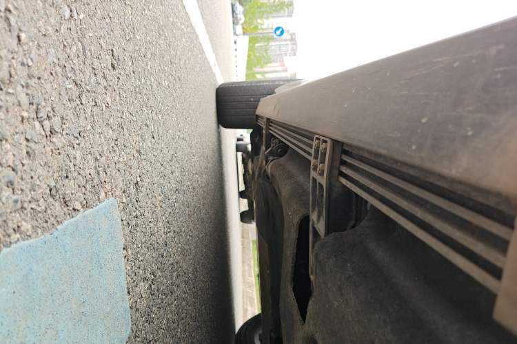 Used Land Rover Defender 2022 110 P400 X-DYNAMIC HSE Chassis Rear Left