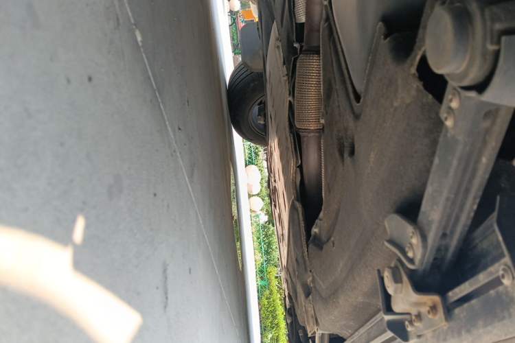 Used Land Rover Defender  Chassis Rear Right