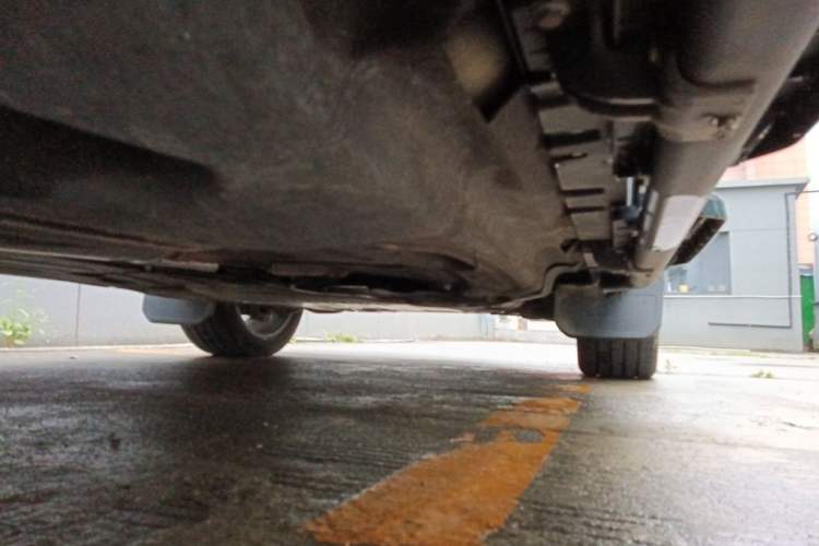 Used Land Rover Defender  Chassis Rear Right