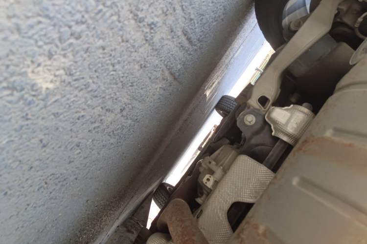 Used Land Rover Defender 2022 110 P400 X Chassis Rear