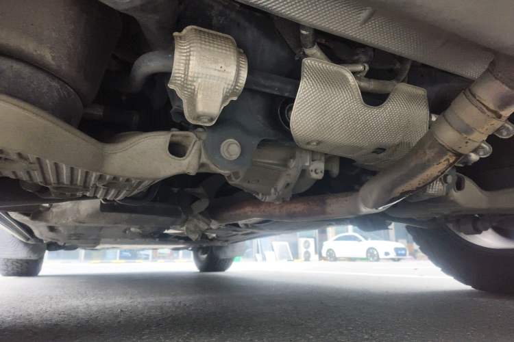 Used Land Rover Defender 2022 110 P400 X-DYNAMIC HSE Chassis Rear