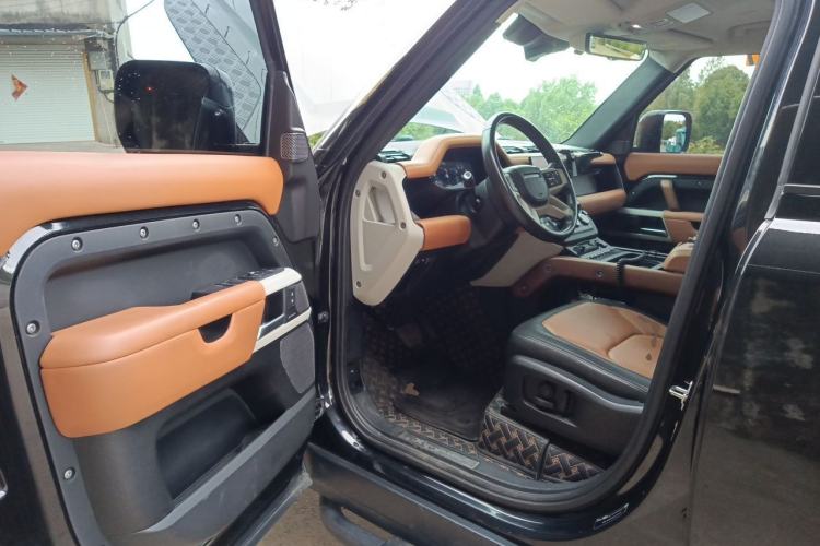 Used Land Rover Defender 2022 110 P400 X-DYNAMIC HSE Driver Seat