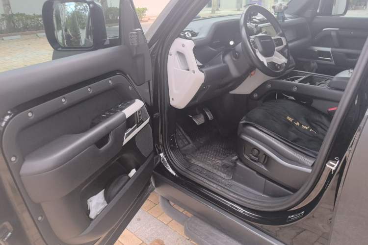 Used Land Rover Defender  Driver Seat