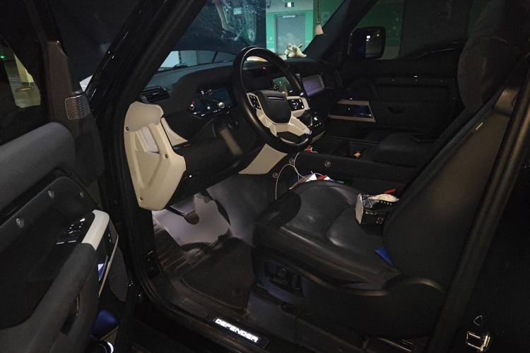 Used Land Rover Defender 2022 90 3.0T P400 XS Driver Seat