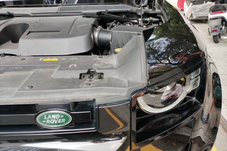 Used Land Rover Defender 2022 110 P400 X-DYNAMIC HSE Engine Bay Left
