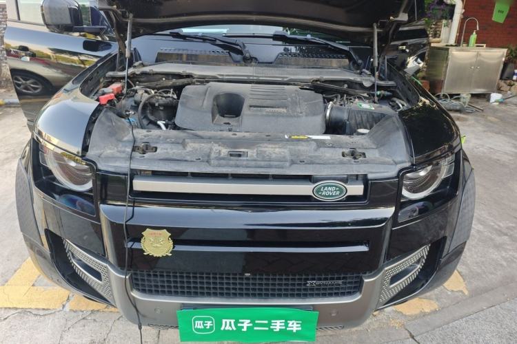 Used Land Rover Defender 2022 110 P400 X-DYNAMIC HSE Engine Bay