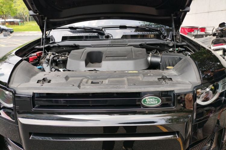 Used Land Rover Defender 2022 110 P400 X-DYNAMIC HSE Engine Bay