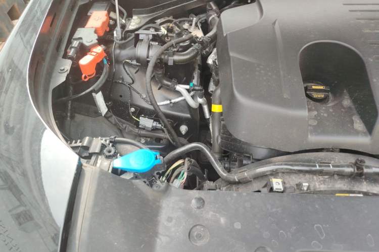 Used Land Rover Defender 2022 110 P400 X-DYNAMIC HSE Engine Bay Right