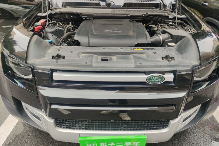 Used Land Rover Defender 2022 90 2.0T P300 Tiger-Power Ambition Edition Engine Bay