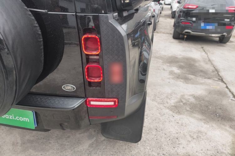 Used Land Rover Defender 2022 110 P400 Dark Edition Exterior 3