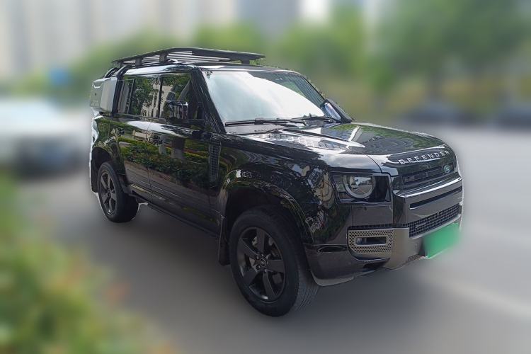 Used Land Rover Defender 2022 110 P400 X-DYNAMIC HSE Front Right 45 Deg