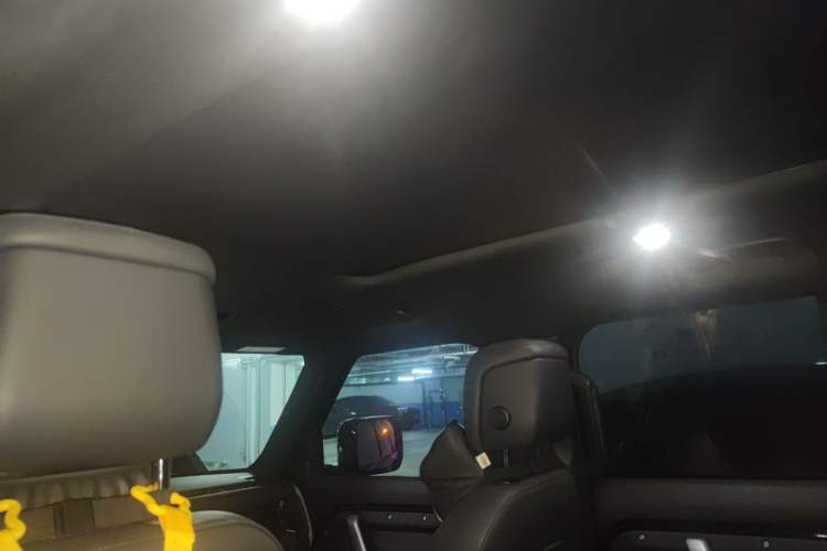 Used Land Rover Defender 2022 110 P400 X-DYNAMIC HSE Headliner