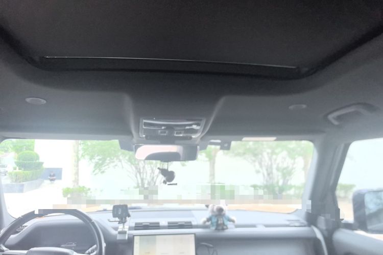 Used Land Rover Defender  Headliner